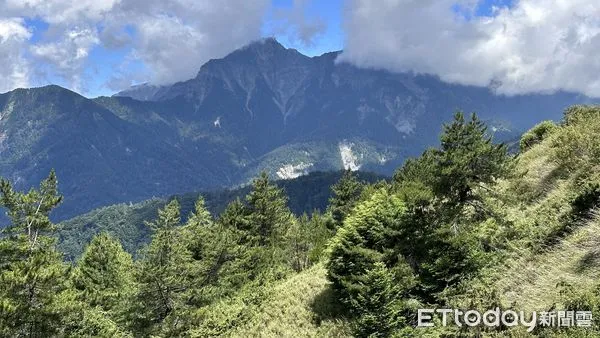 ▲▼合歡山週邊受地震影響輕微，部分步道地區無安全顧慮、將優先開放部分山區步道。（圖／太管處提供，下同）