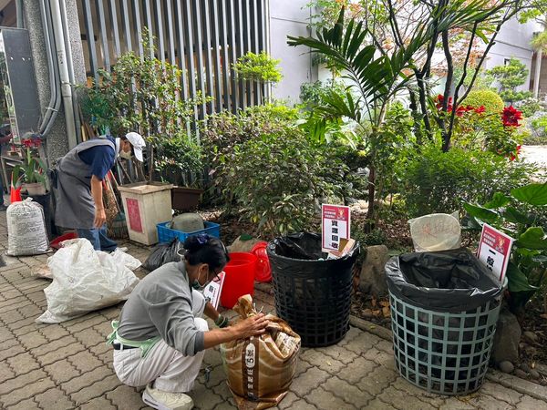 ▲迎大甲媽祖頂新和德文教基金會攜手志工打造６星級服務。（圖／頂新和德文教基金會提供）