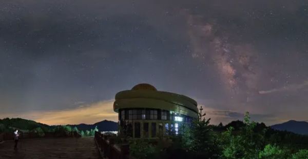 ▲杭州天文學會觀測拍下的火流星。（圖／翻攝潮新聞）