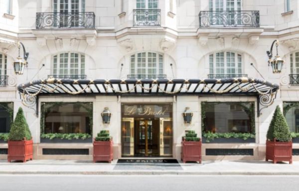 ▲首屆「米其林星鑰」名單日前於法國公布，從全球超過5000家飯店中，共有法國189家酒店入選，其中24家獲米其林三星鑰殊榮。（圖／業者提供）