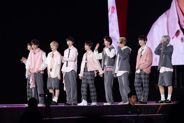 ▲▼ 直擊／＆TEAM輪到王奕翔⋯4萬人為他尖叫　他眼眶紅：高雄我回來了。（圖／讀者提供）