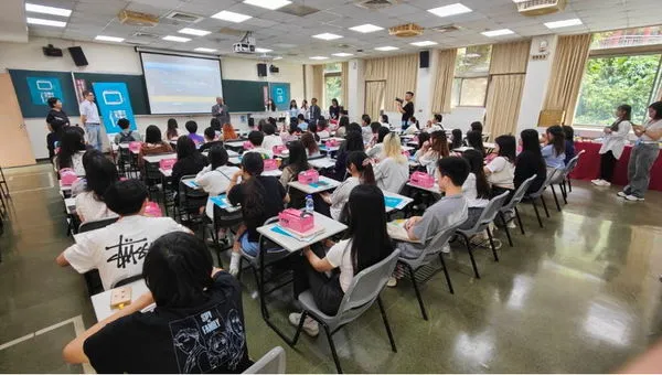 圖一：世新大學為高中職生舉辦113學年度申請入學指定項目甄試說明會。（圖／世新大學提供）