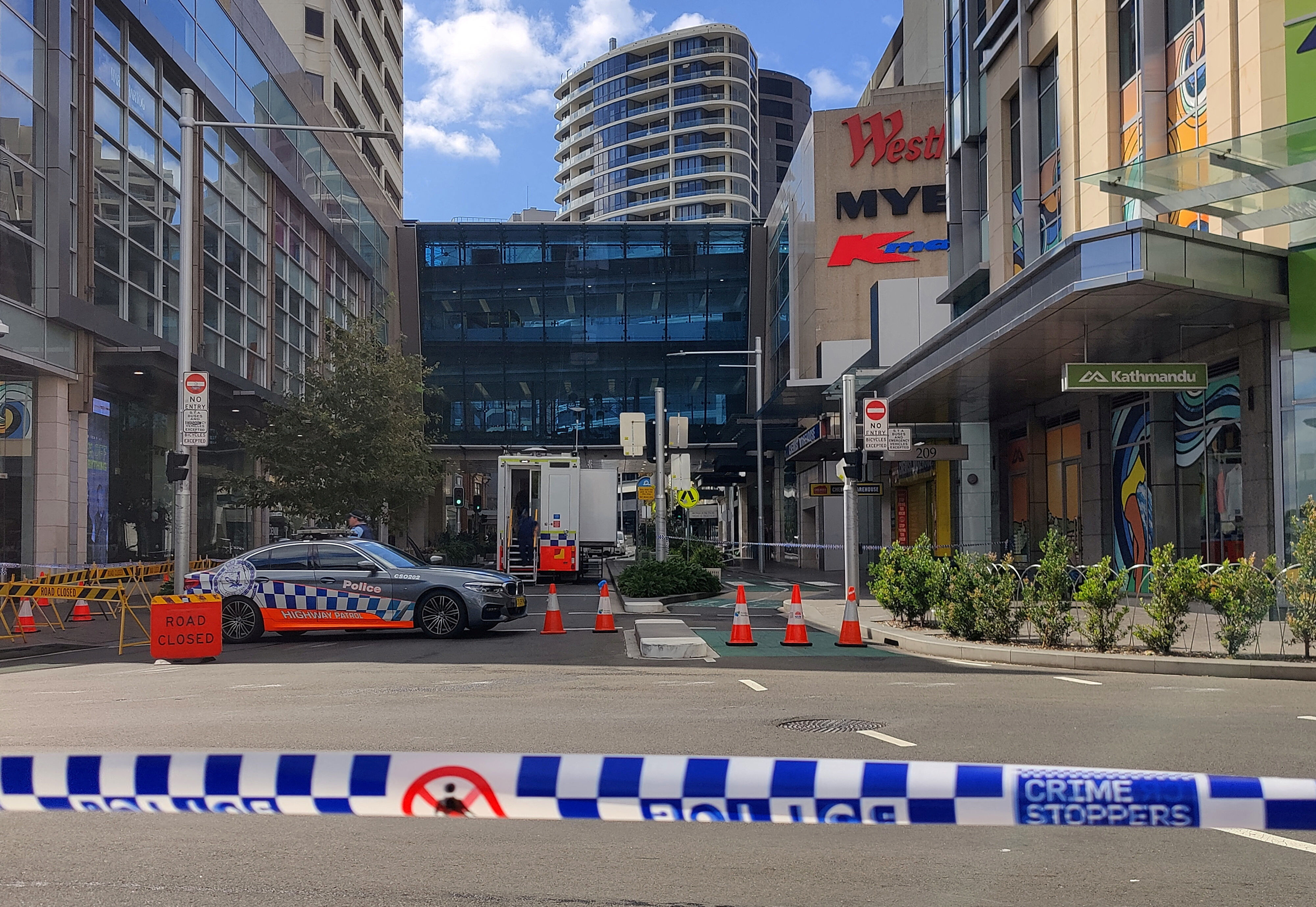 ▲▼澳洲雪梨商場13日隨機砍人事件造成6人死亡。（圖／路透）