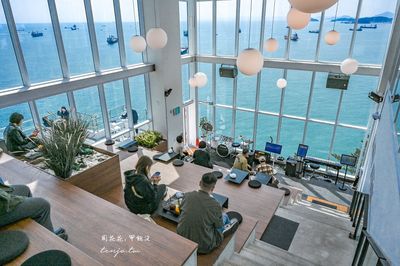 釜山最美「階梯海景咖啡廳」無預警停業　網驚：我都還沒去