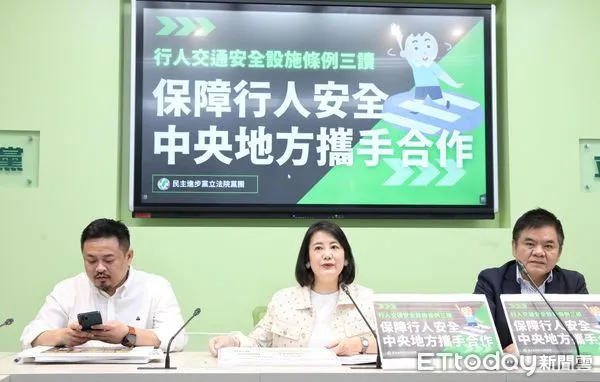 ▲▼民進黨團記者會。（圖／記者屠惠剛攝）