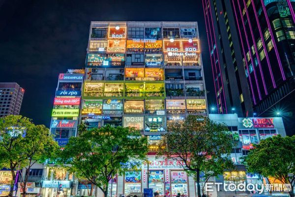 ▲胡志明市必訪景點之一-咖啡公寓(Coffee apartment)。(圖/越捷提供)