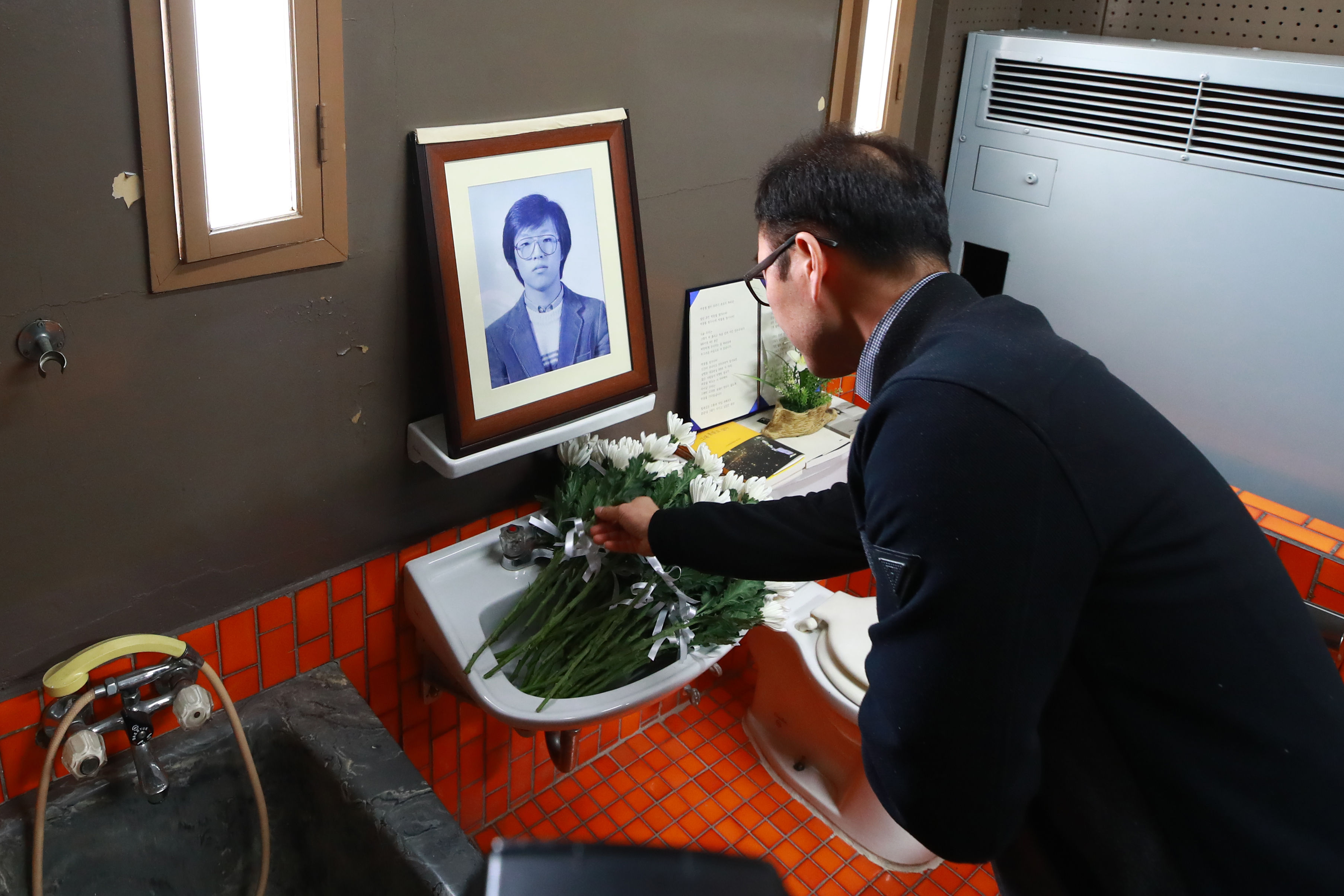 ▲▼首爾大學語言學系學生會長朴鍾哲1987年被治安機構拷問致死。（圖／達志影像／newscom）