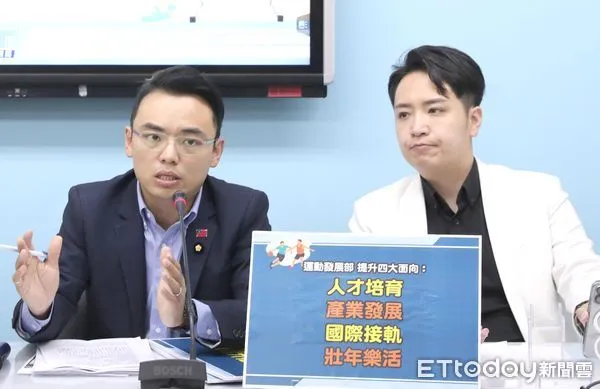 ▲▼國民黨團召開「520就職 倒數一個月成立『運動發展部』刻不容緩 葛如鈞 林倩綺 萬美玲 洪孟楷 羅廷瑋。（圖／記者屠惠剛攝）