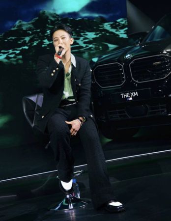 [新聞] 苦等7年！G-Dragon爆8月回歸「時間點巧