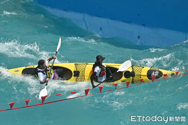 ▲▼「上船了各位!」開鏡媒體現場採訪，KID、鍾瑶。（圖／記者李毓康攝）