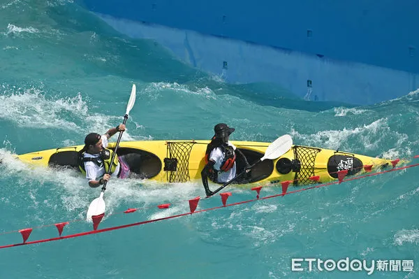 ▲▼「上船了各位!」開鏡媒體現場採訪，KID、鍾瑶。（圖／記者李毓康攝）