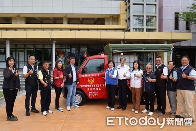 弘隆環保公司慷慨捐贈4輪驅動消防車　支援草嶺消防戰力