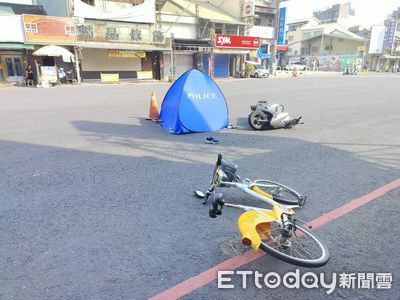 嘉義市機車撞Ubike…女騎士「倒在車道」　慘遭遊覽車輾斃