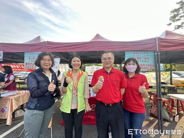 ▲台南市局特別選在4月28日世界職業安全衛生日前，辦理安平健走活動。希望透過此活動，鼓勵勞工朋友於工作之餘，也能培養良好的運動習慣，以促進身心健康並建立良好工安意識。（圖／記者林東良翻攝，下同）