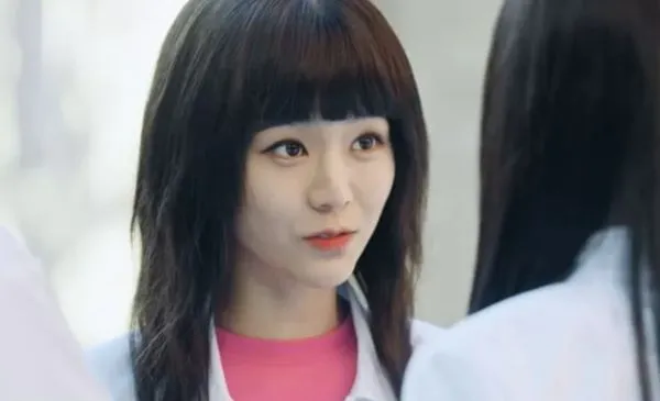 ▲▼ 《背著善宰跑》校暴跋扈太妹吳世英。（圖／翻攝自吳世英IG）