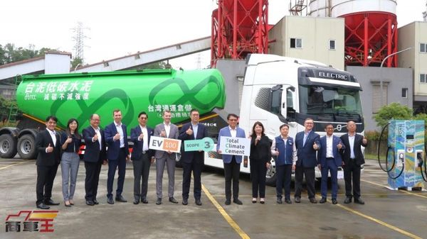 邁向低碳運輸　台灣運通引進 Volvo FM Electric 43 噸電動曳引車