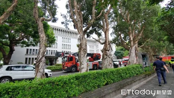 ▲外交部24歲女員工疑似試圖輕生遭勸下。（圖／記者黃彥傑攝，下同）