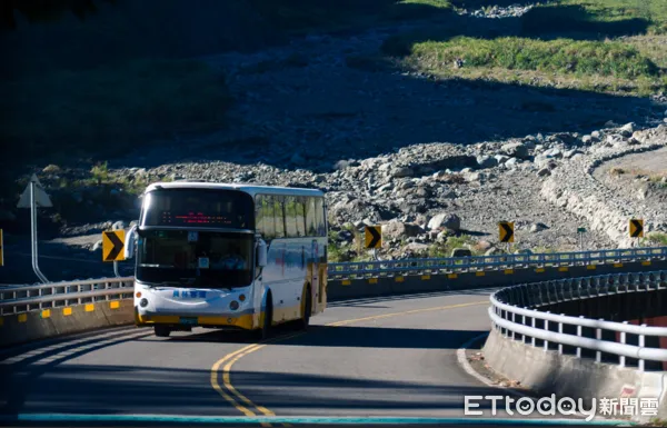 ▲台灣好行「日月潭-阿里山線」預計5月1日起假日增開一班對開班次。（圖／日月潭國家風景區管理處提供，下同）