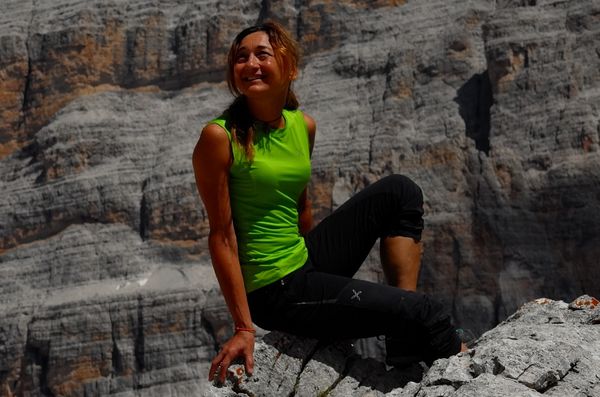▲▼義大利55歲資深登山家莫妮卡（Monica Reginato）。（圖／翻攝自Facebook／Scuola Le Torri）