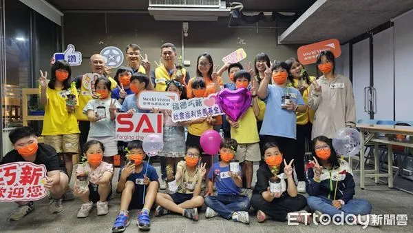 ▲新科技企業志工與課後照顧班孩子們共度開心愉快時光。（圖／記者蔡佩旻翻攝）