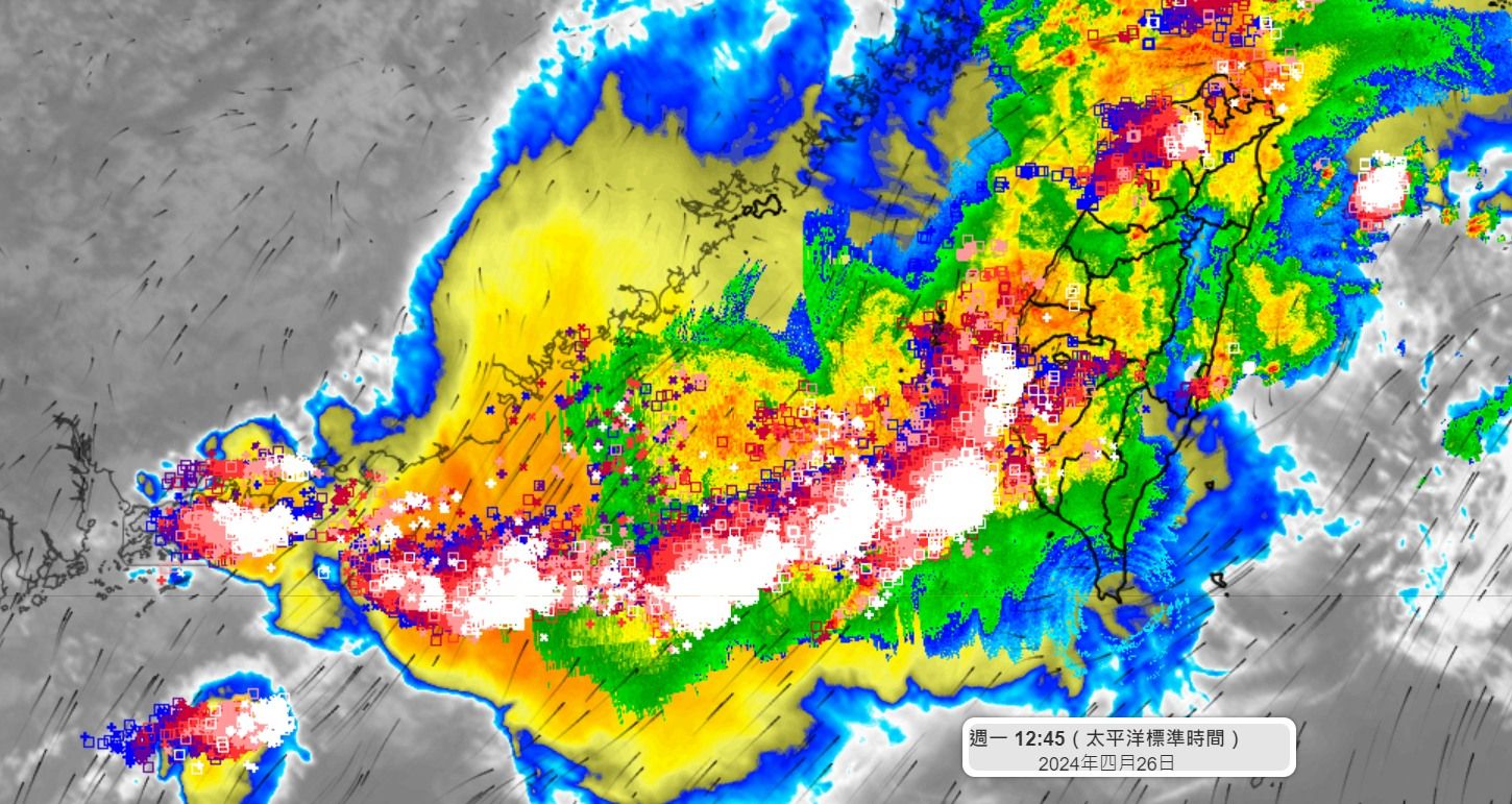 ▲▼強烈雷雨胞移入，造成劇烈降雨。（圖／氣象達人彭啟明臉書）