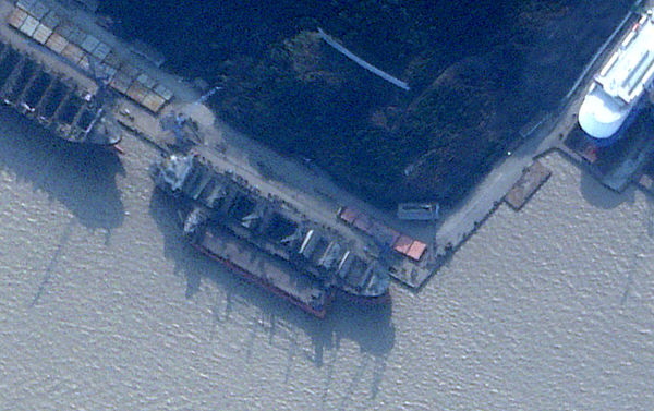 ▲▼衛星圖像顯示，俄國貨輪「安加拉號」（Angara）自2月以來一直停泊在中國浙江省東部的中國私人船廠船塢。（圖／路透）