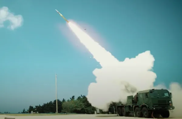 ▲▼K239「天橆」多管火箭系統（K239 Chunmoo）。（圖／翻攝韓華公司YouTube）