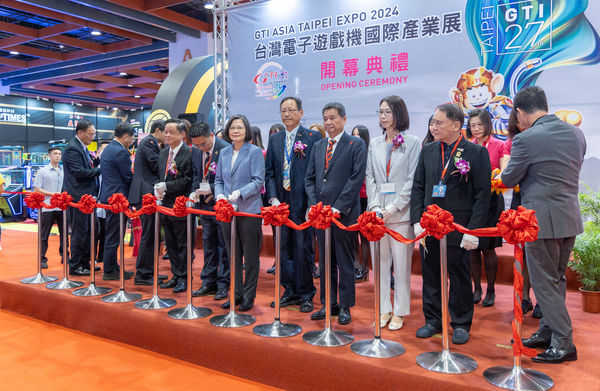 ▲▼總統蔡英文出席「第27屆台灣電子遊戲機國際產業展」。（圖／總統府提供）