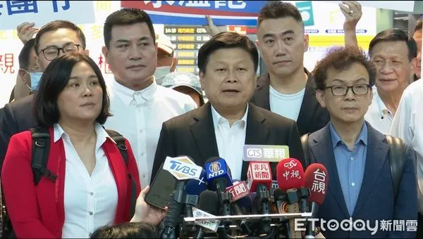 ▲▼傅崐萁今率國民黨立委出訪中國。（圖／攝影中心攝）