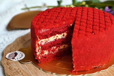 被讚是「十項全能」甜點店！網激推南港預約制紅絲絨蛋糕酸甜濕潤