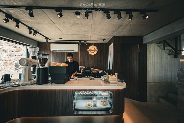 ▲▼全新開幕的九份咖啡廳「暇咖啡Hima cafe」就隱藏在極其隱密的巷弄中。（圖／部落客黑皮的旅遊筆記授權提供，勿擅自翻攝）