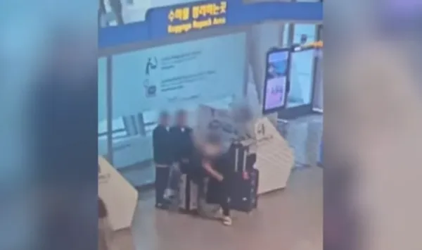 ▲▼2名中國嫌犯在南韓仁川機場犯下搶案，受害人也據稱是中國一名化妝品貿易商。（圖／翻攝自YouTube）