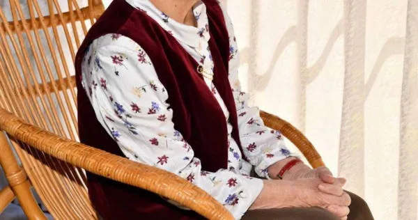 婆婆逼母親節全員到齊！大嫂突喊要改期　她老實群組回「這句」被尪罵：很囂張