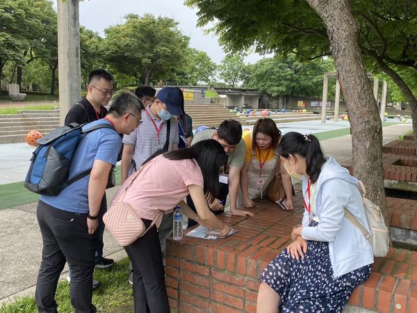 ▲▼今日活動以尋寶解謎遊戲拉開春日戀情序幕。（圖／新北市政府提供）