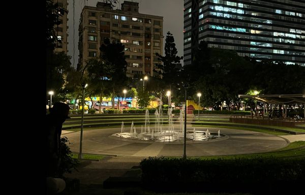 ▲榮星花園公園是台北市螢火蟲秘境。（圖／公園處提供）