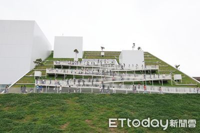 普立茲克建築獎得主打造「斜頂山丘」超吸睛 桃園兒童美術館開幕破6萬人參觀