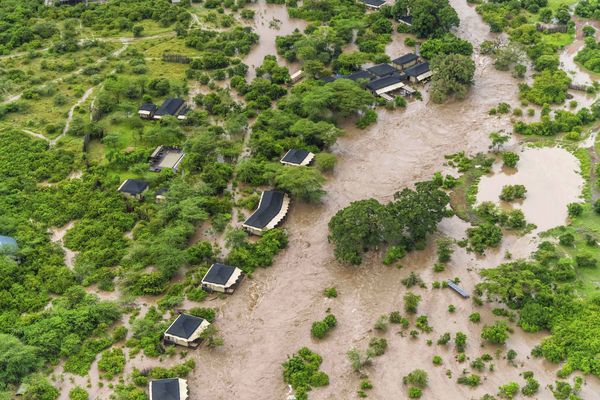 ▲▼肯亞馬賽馬拉國家保護區受洪災影響，約有100名遊客受困。（圖／達志影像／美聯社）