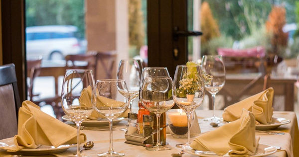 台中一對新人結婚宴客，餐廳卻把素食送成葷食。（示意圖／翻攝自pixabay）