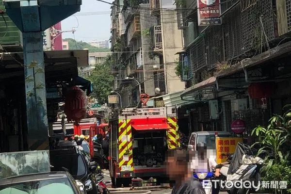 ▲▼             新莊民宅火警。（圖／記者戴上容翻攝）