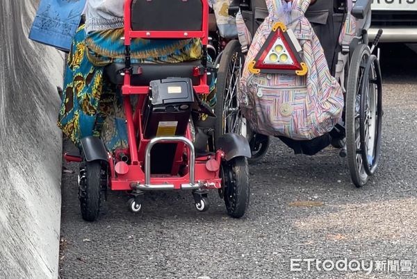 ▲▼ 另類車聚!　身障人士結團出遊迷途誤闖國道   。（圖／讀者提供）