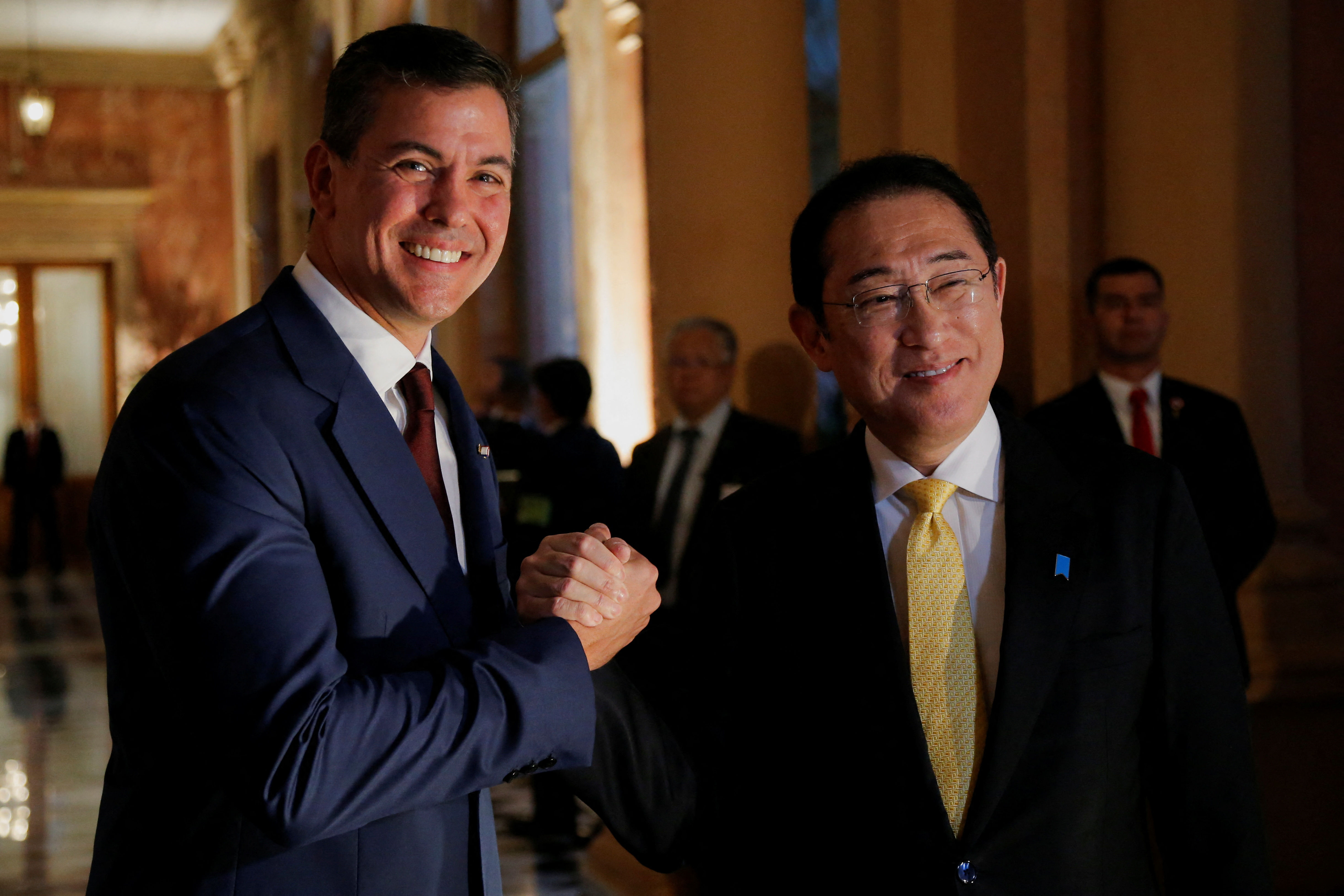 ▲巴拉圭總統潘尼亞與日本首相岸田文雄會面。（圖／路透）