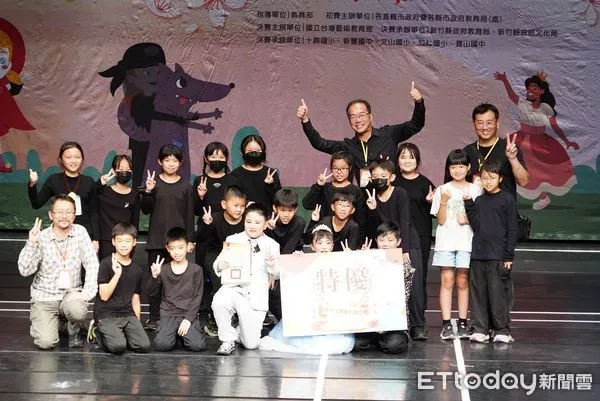 ▲▼  嘉市大同黑光劇重返全國特優榮耀 完美呈現貓頭鷹與月亮  。（圖／記者翁伊森翻攝）