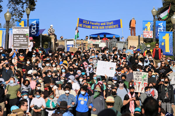 ▲加州大學洛杉磯分校挺巴勒斯坦示威。（圖／路透）