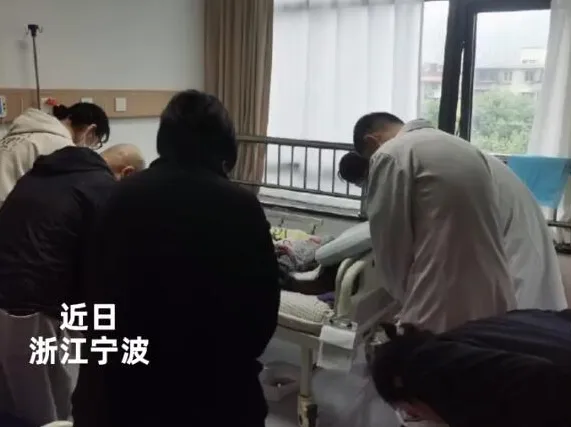 ▲▼男子確診胃癌提前1年安排後事。（圖／翻攝自微博）