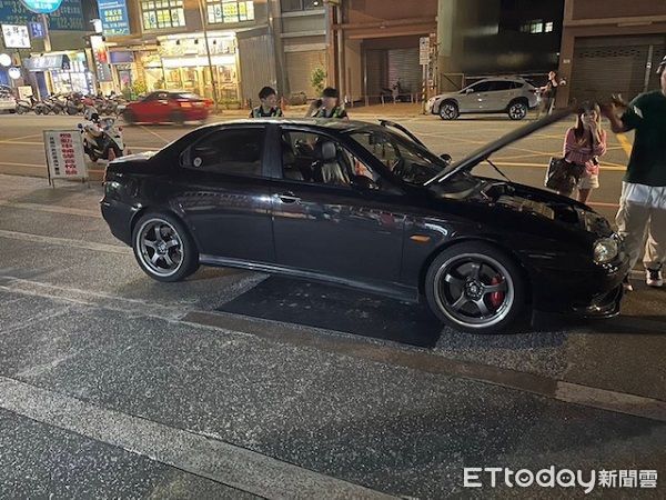 ▲進口跑車愛快羅歐156則噪音超標亦遭罰。（圖／桃園警分局提供）