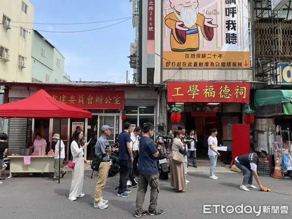 ▲▼台中市工學路一家彩券行開出今彩539頭獎，捐出10萬元作為福德祠重建基金。（圖／記者鄧木卿攝，下同）