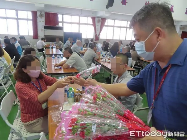 ▲雲林第二監獄為了喚起收容人對家庭與愛的尊重與重視辦理母親節電話孝親及面對面懇親活動。（圖／記者蔡佩旻翻攝）