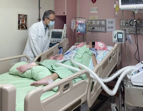 ▲伸港遭撞小姊妹。（資料圖／彰基及秀傳醫院提供）