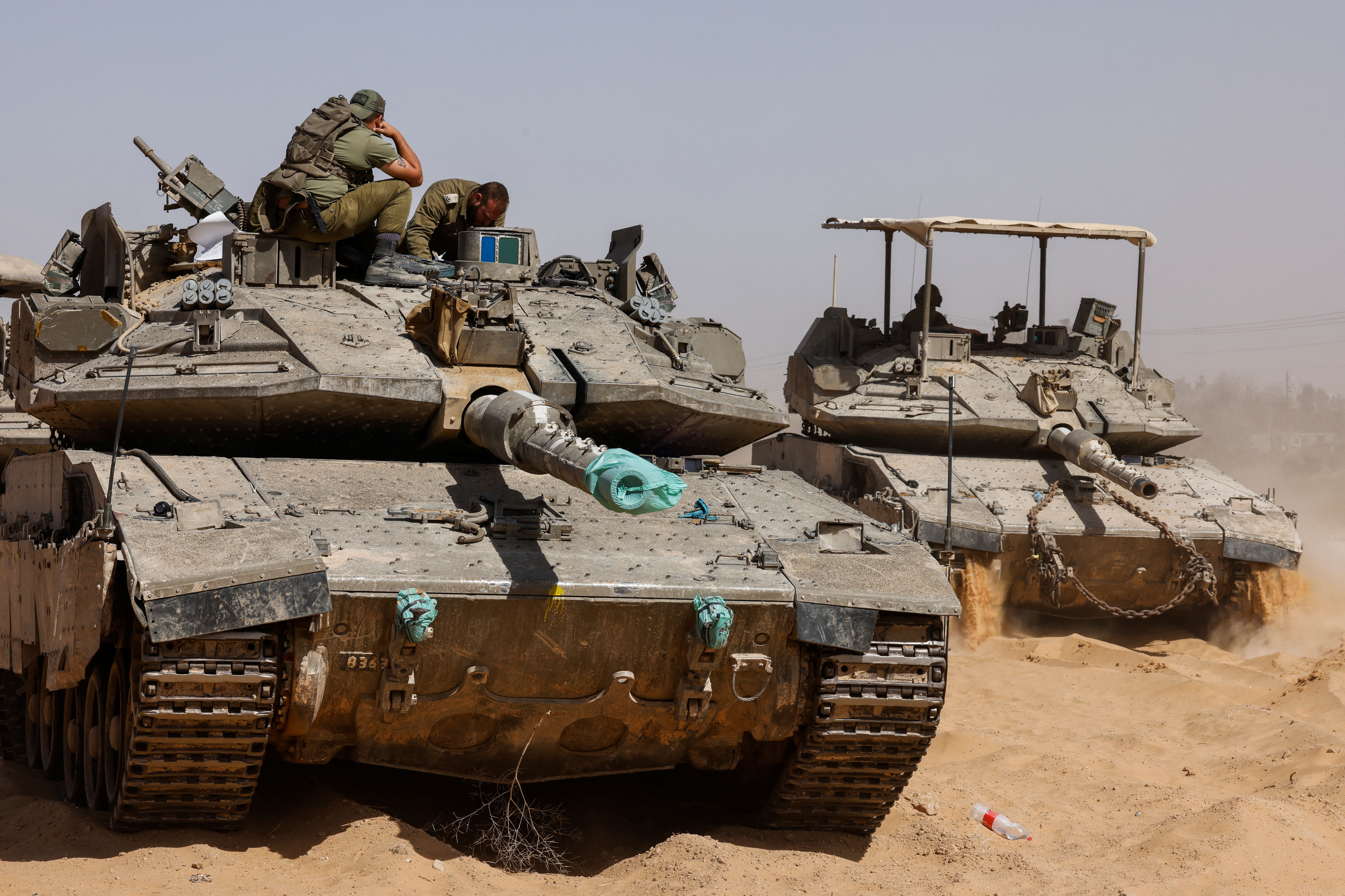▲▼以色列軍坦克停在加薩邊境。（圖／路透）