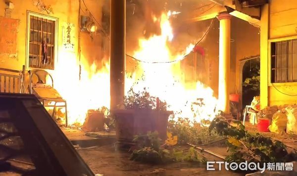 ▲▼       彰化民宅火警      。（圖／記者唐詠絮翻攝）